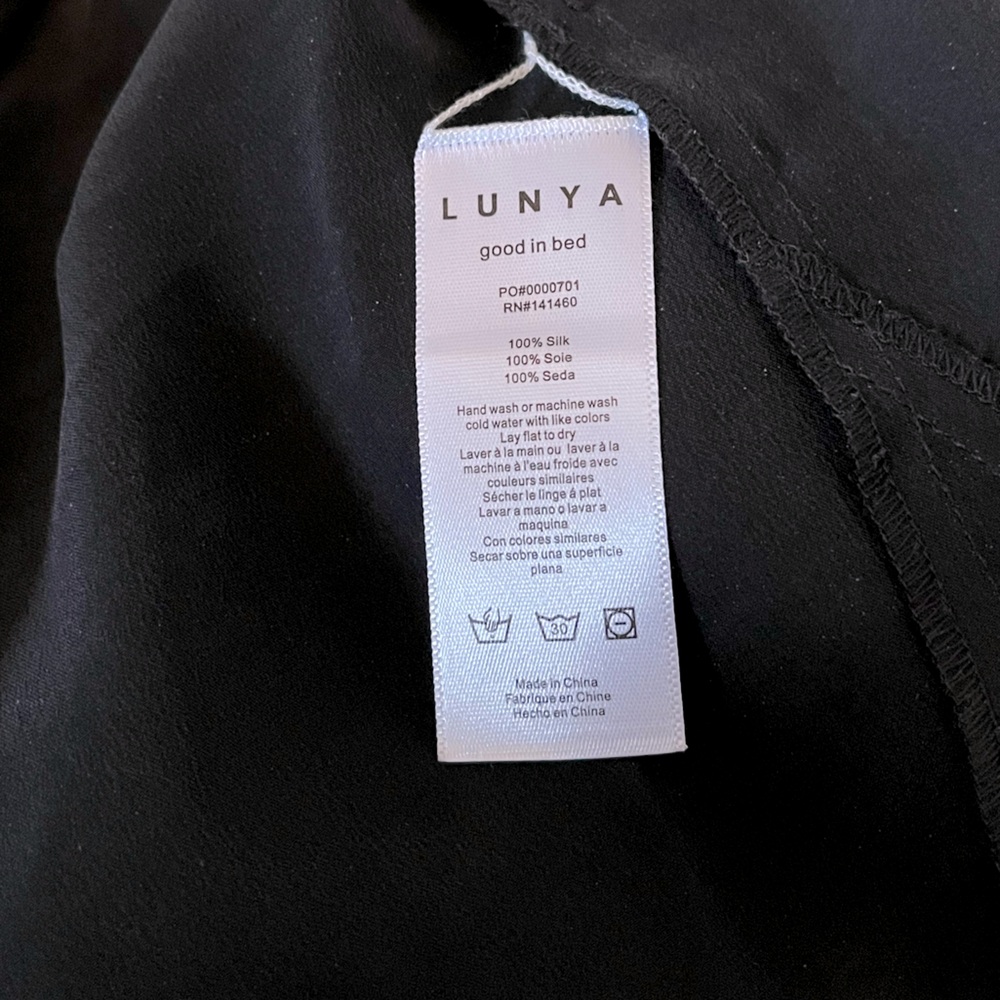 Lunya Washable Silk Shorts - S - Picture 9 of 9